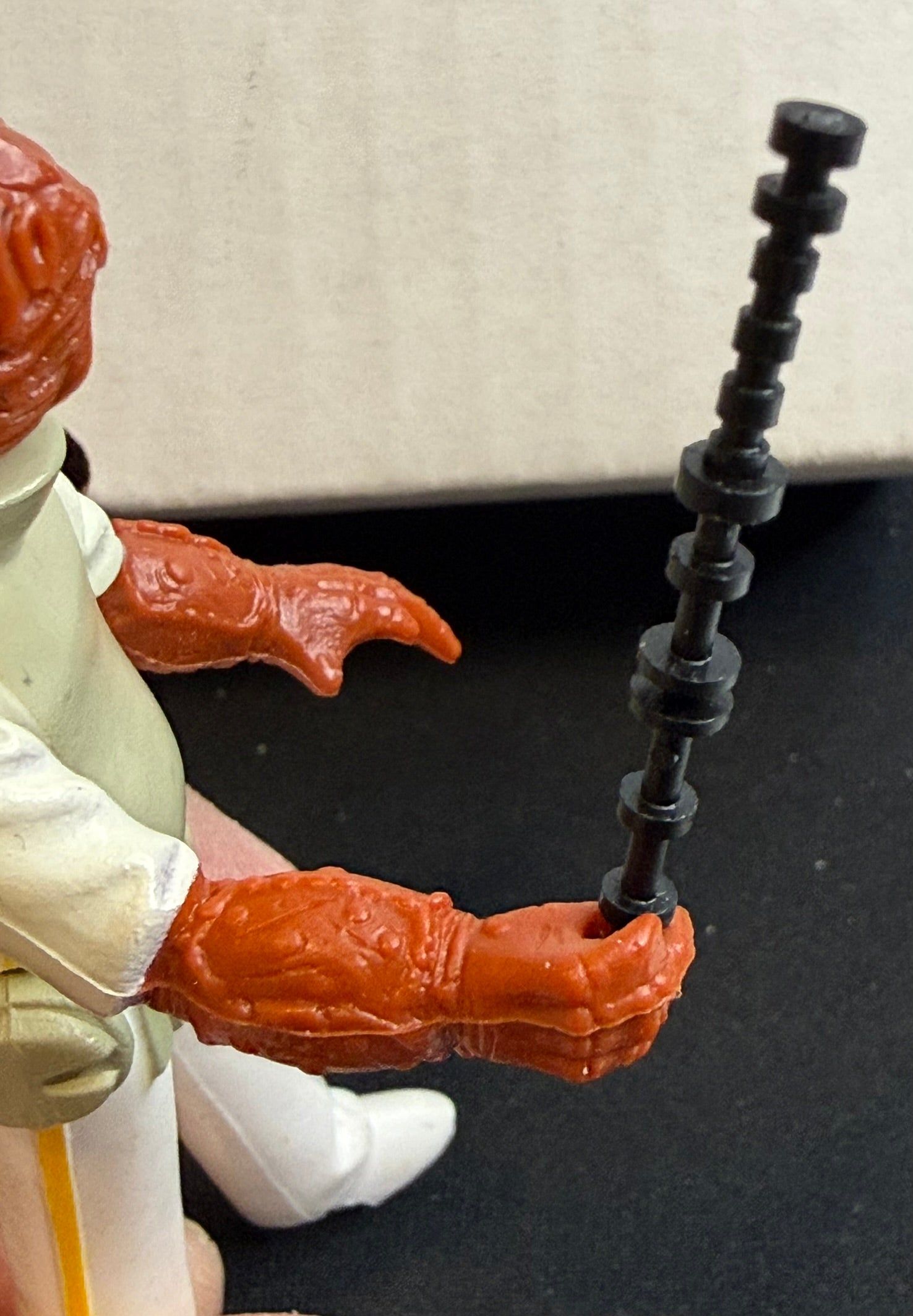 Vintage 1983 Kenner Star Wars Admiral Ackbar Complete w/ Blaster – Excellent Condition - New England Consignment and Collectables