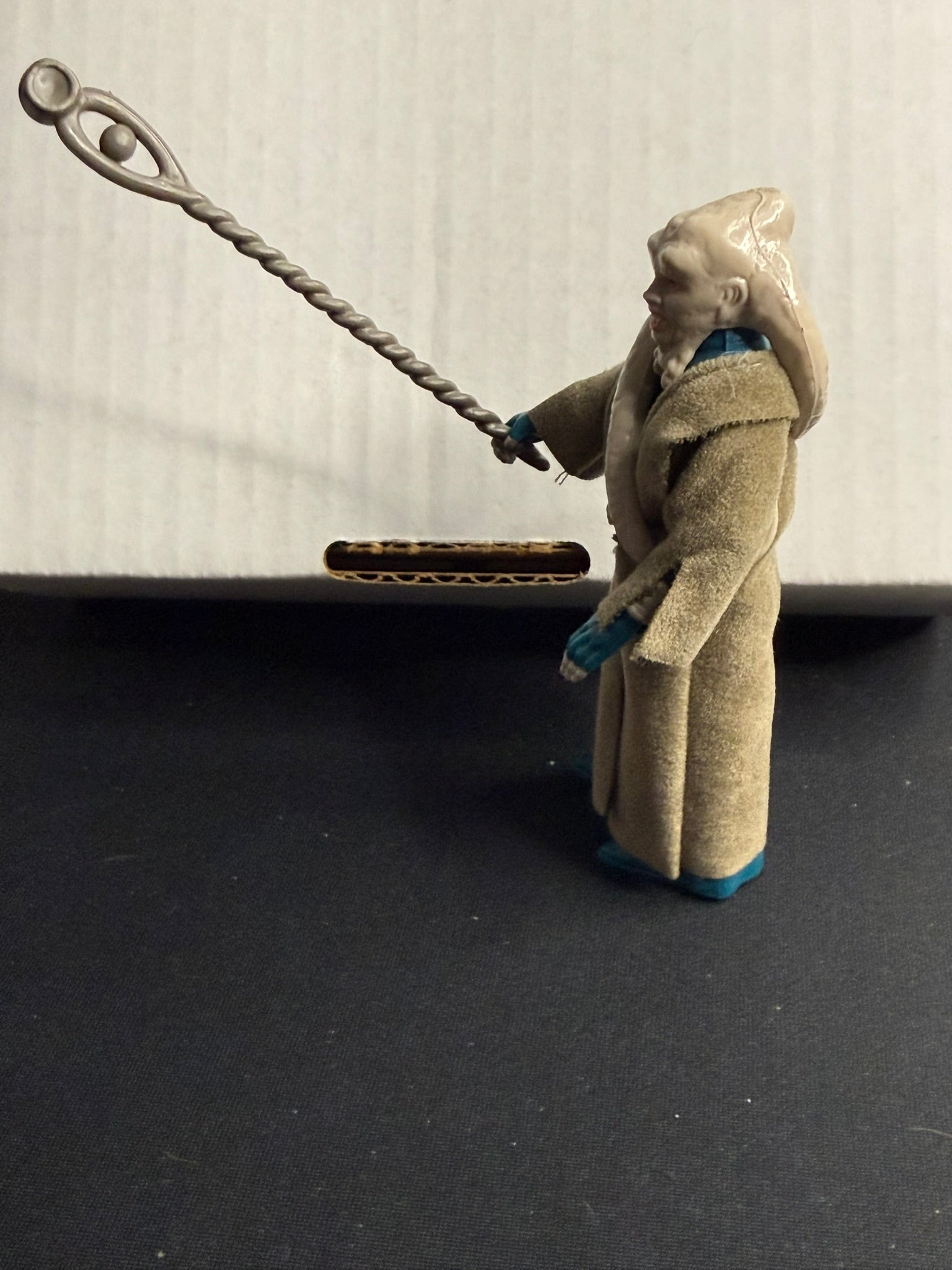 Vintage 1983 Kenner Star Wars Bib Fortuna Complete w/ Original Staff – Excellent Condition - New England Consignment and Collectables