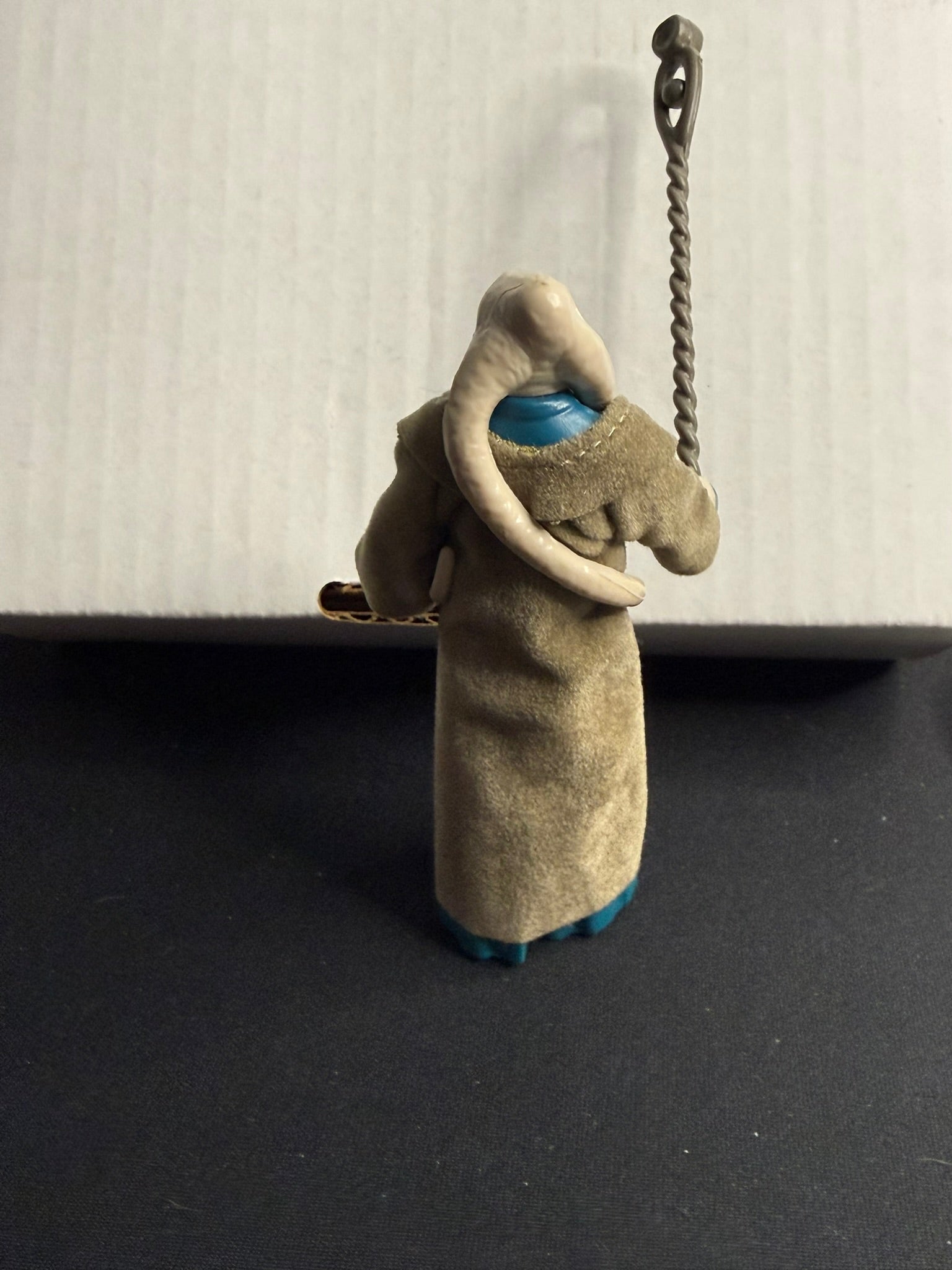 Vintage 1983 Kenner Star Wars Bib Fortuna Complete w/ Original Staff – Excellent Condition - New England Consignment and Collectables