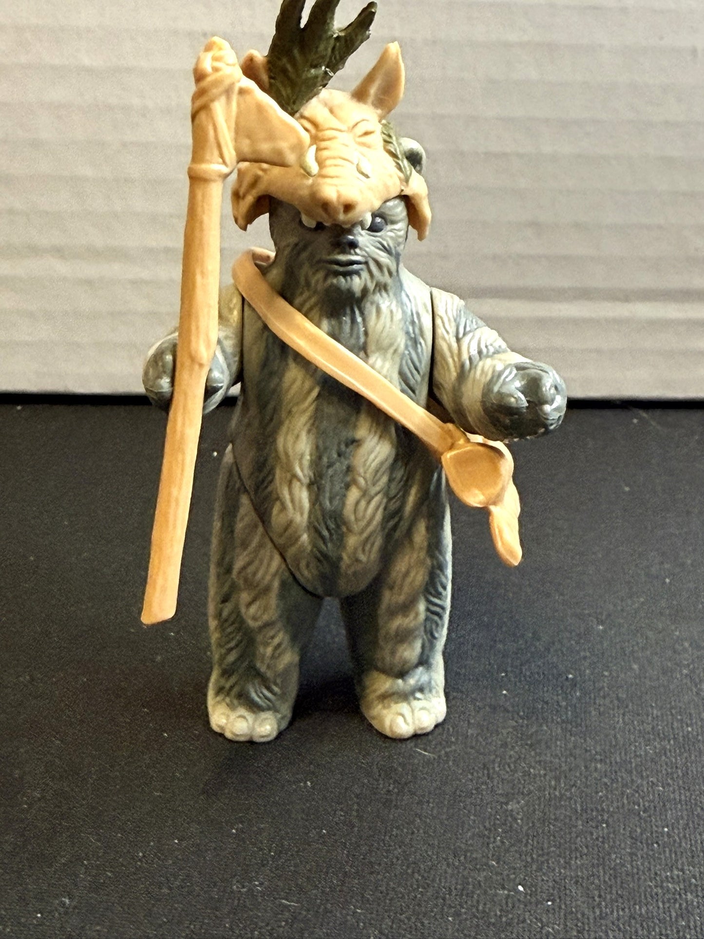 Vintage 1983 Kenner Star Wars Teebo Complete w/ Headdress & Staff – Excellent Condition sports trading card product image