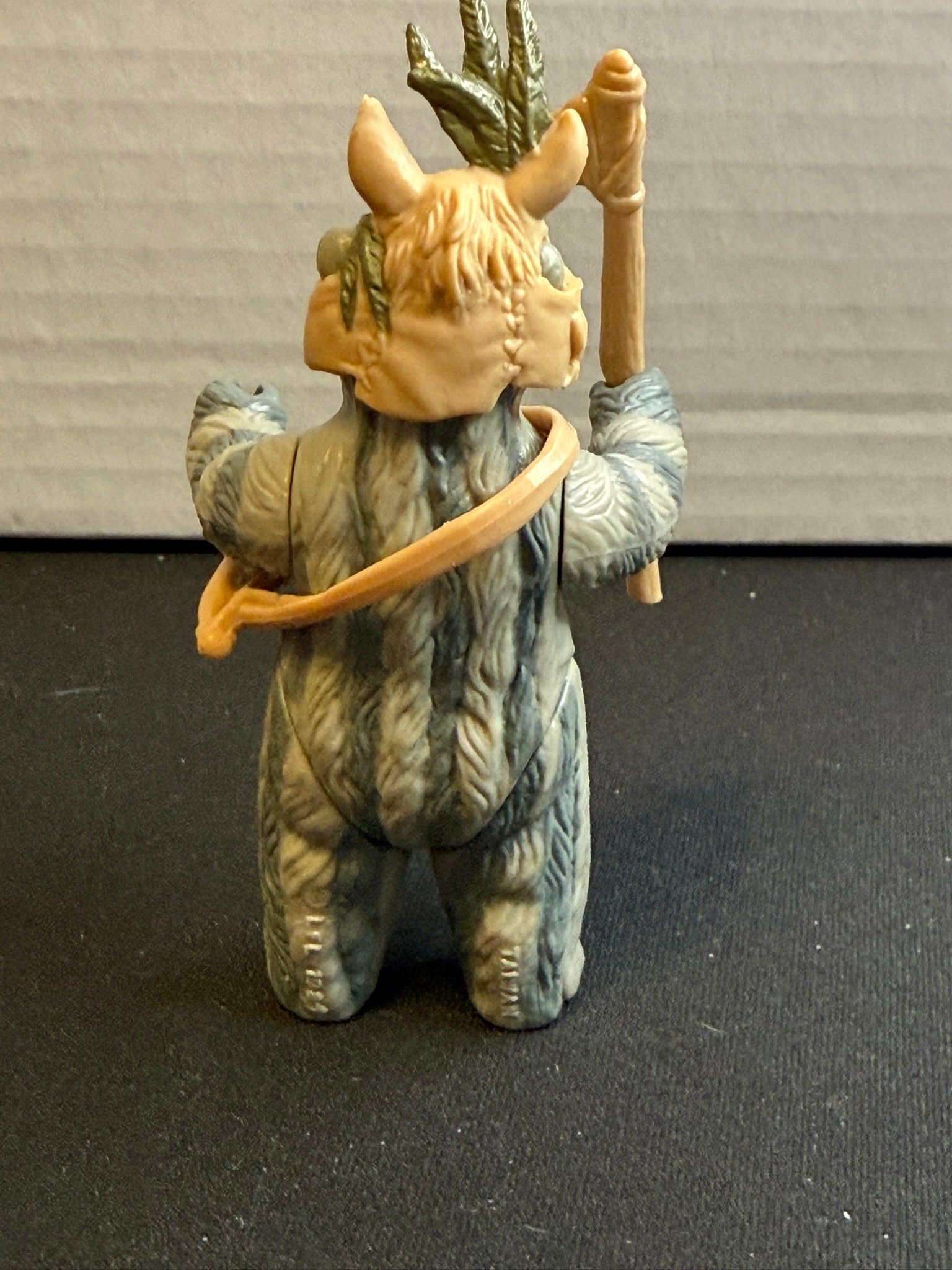 Vintage 1983 Kenner Star Wars Teebo Complete w/ Headdress & Staff – Excellent Condition sports trading card product image
