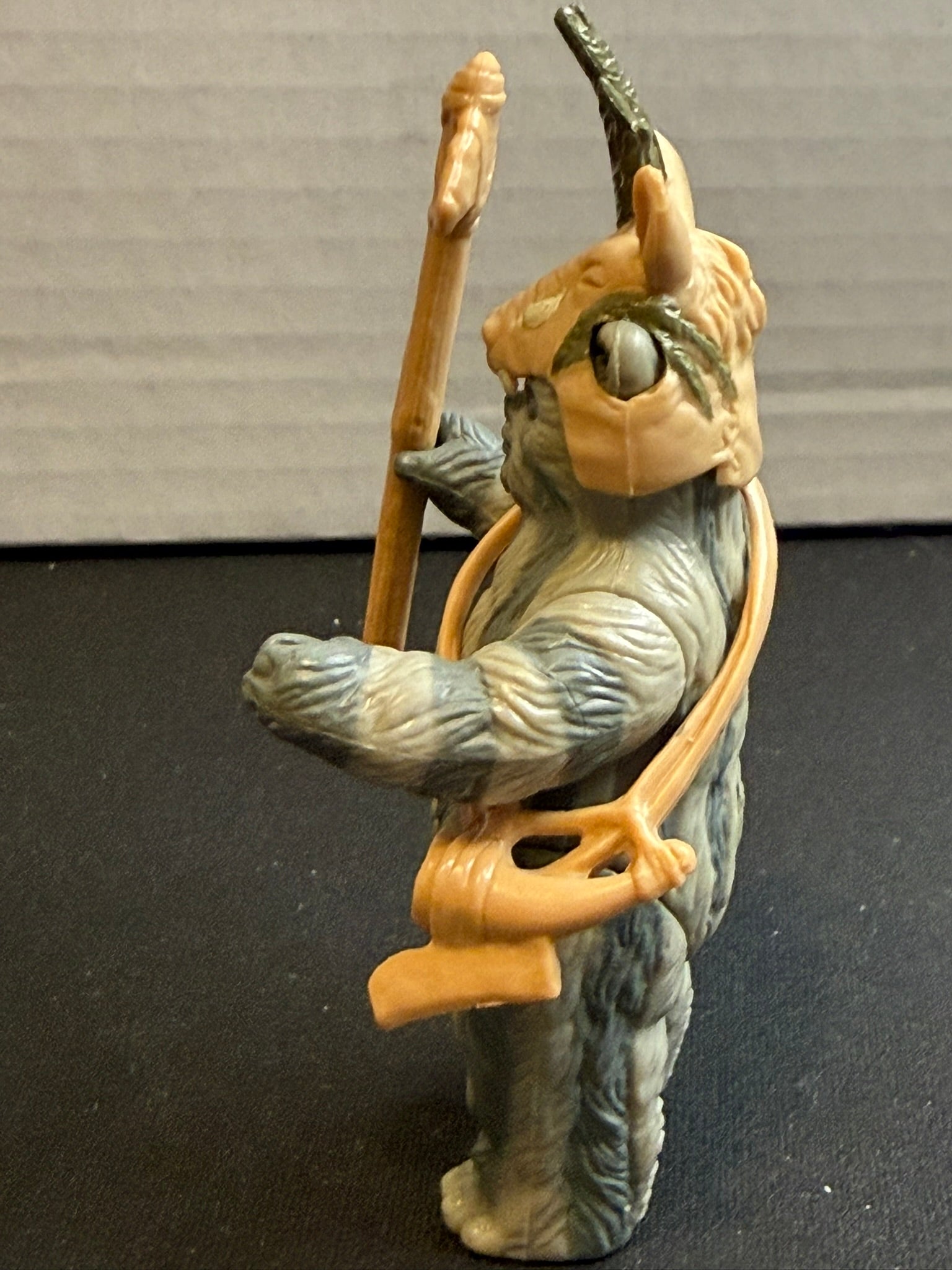 Vintage 1983 Kenner Star Wars Teebo Complete w/ Headdress & Staff – Excellent Condition sports trading card product image