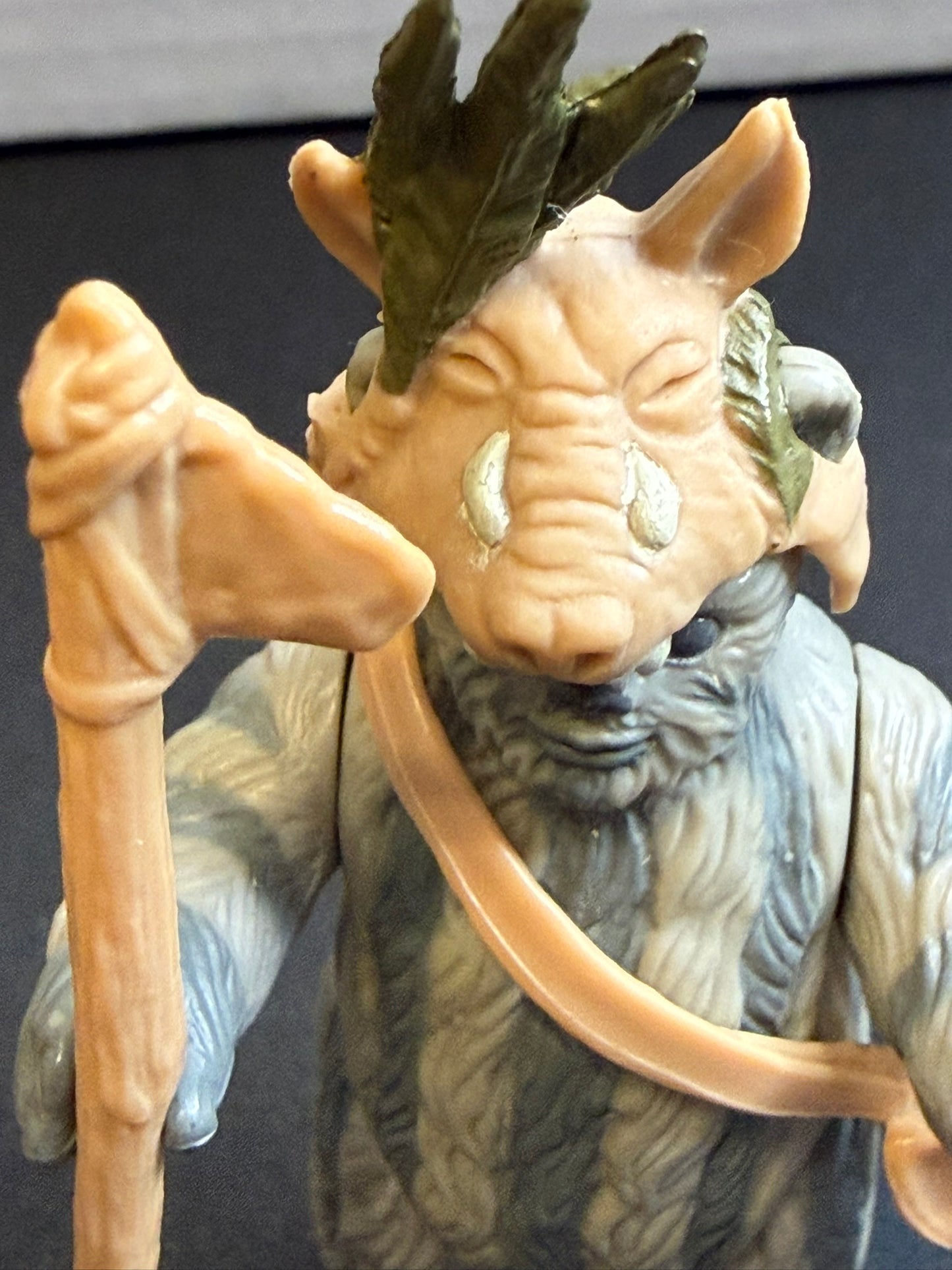 Vintage 1983 Kenner Star Wars Teebo Complete w/ Headdress & Staff – Excellent Condition sports trading card product image