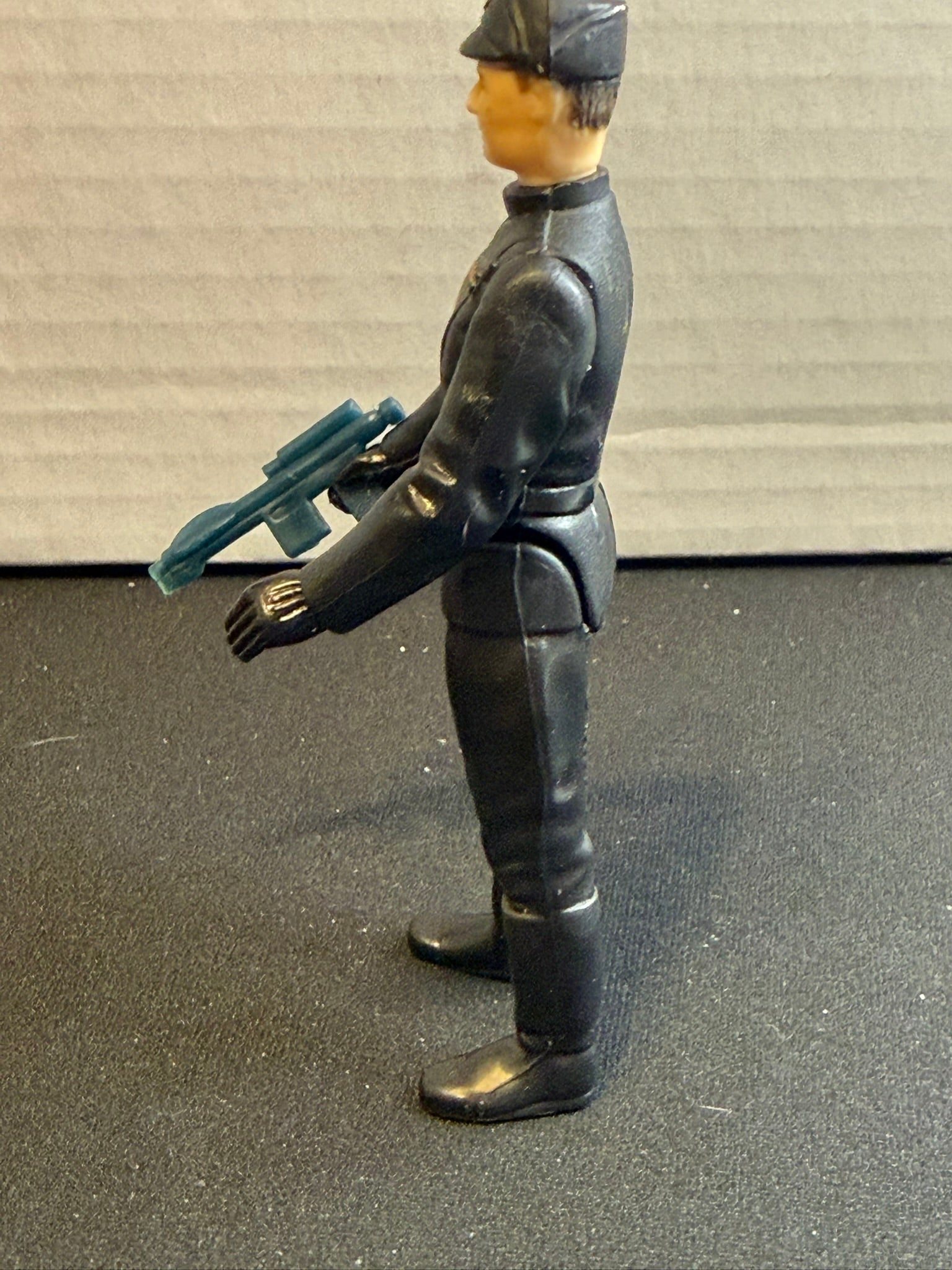 Vintage 1983 Kenner Star Wars Imperial Commander Complete w/ Blaster – Excellent Condition sports trading card product image