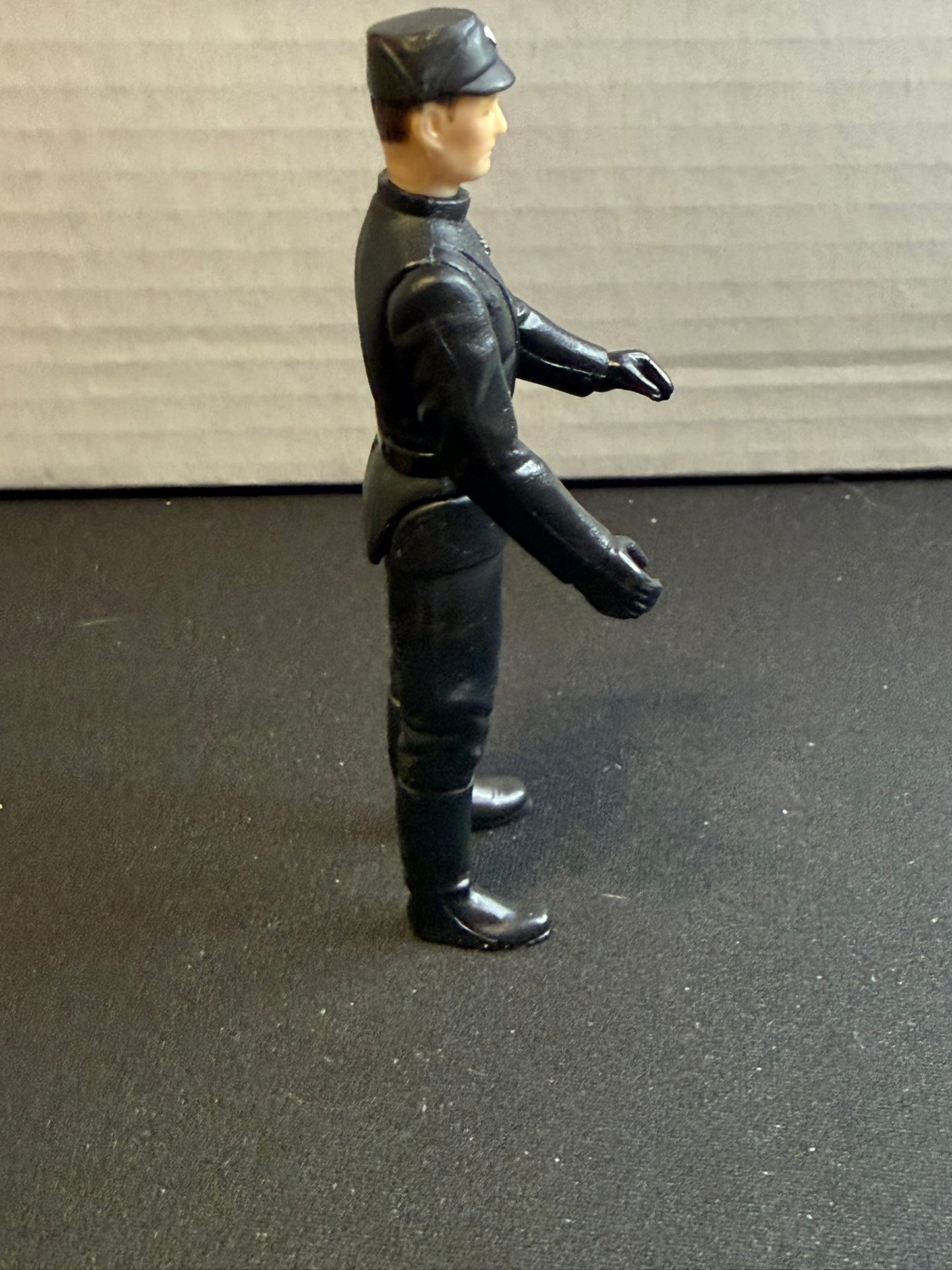 Vintage 1983 Kenner Star Wars Imperial Commander Complete w/ Blaster – Excellent Condition sports trading card product image