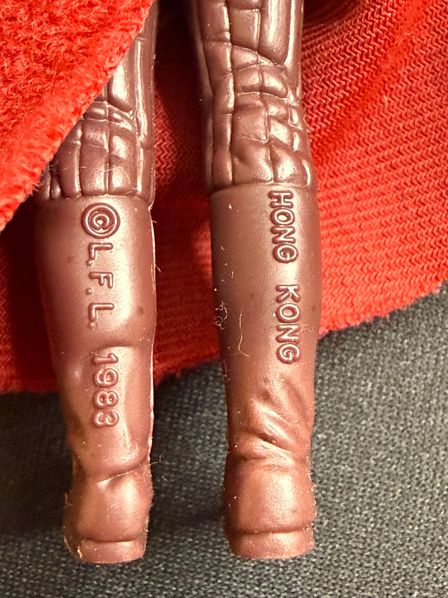 Vintage 1983 Kenner Star Wars Emperor’s Royal Guard Complete w/ Cloak & Pike – Excellent Condition - New England Consignment and Collectables