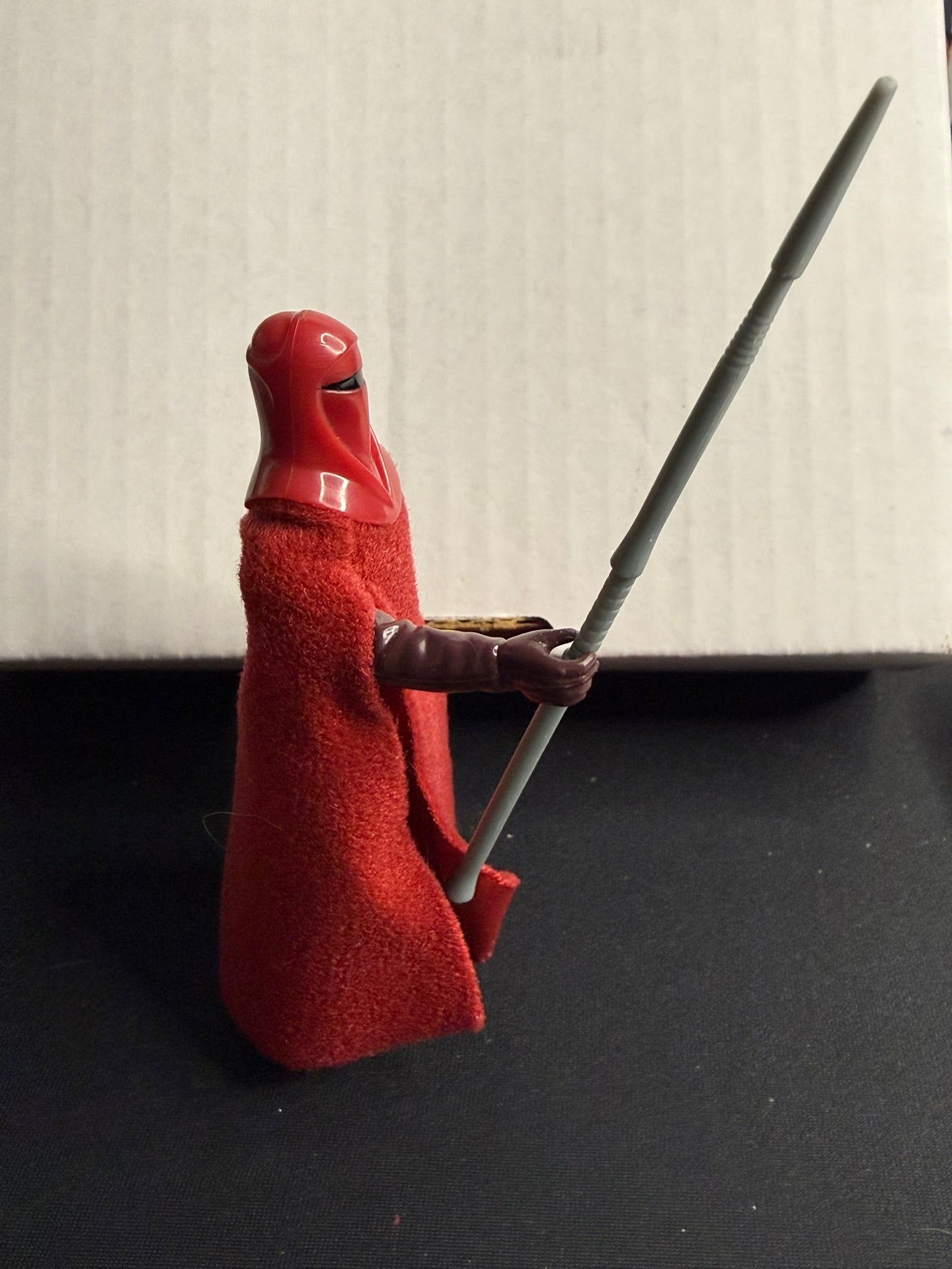 Vintage 1983 Kenner Star Wars Emperor’s Royal Guard Complete w/ Cloak & Pike – Excellent Condition - New England Consignment and Collectables
