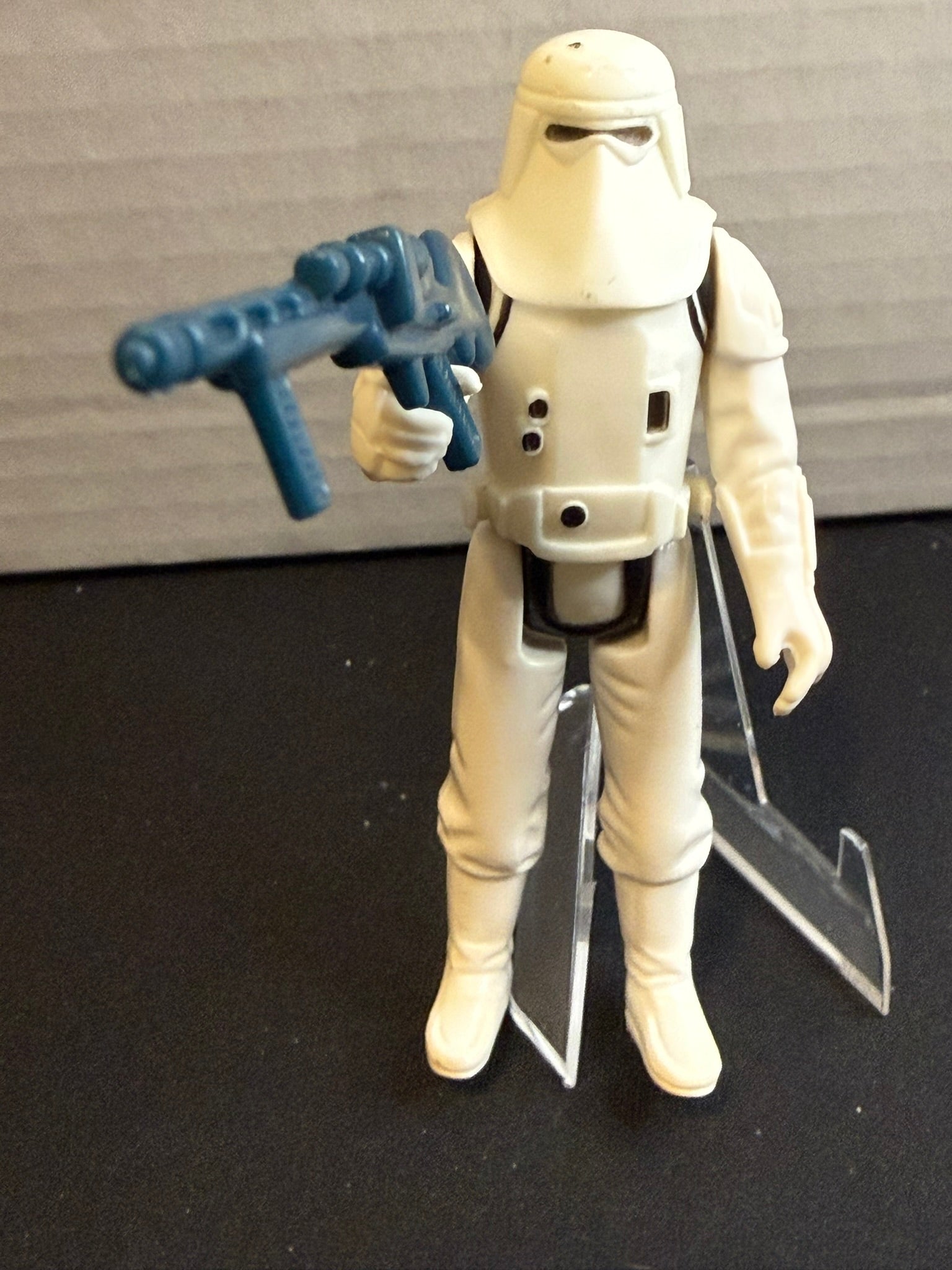 Vintage 1980 Kenner Star Wars Snowtrooper Complete w/ Blaster & Backpack – Missing Skirt – Excellent Condition - New England Consignment and Collectables
