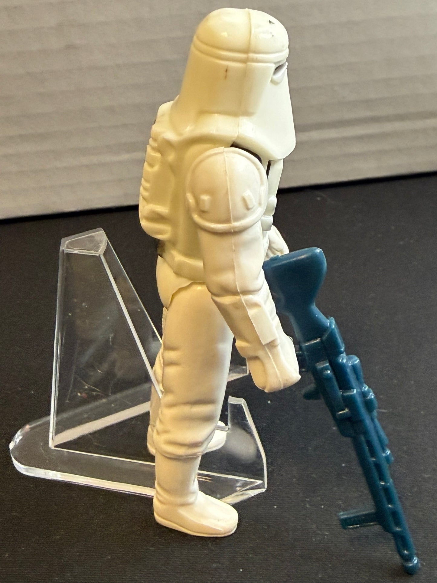 Vintage 1980 Kenner Star Wars Snowtrooper Complete w/ Blaster & Backpack – Missing Skirt – Excellent Condition - New England Consignment and Collectables