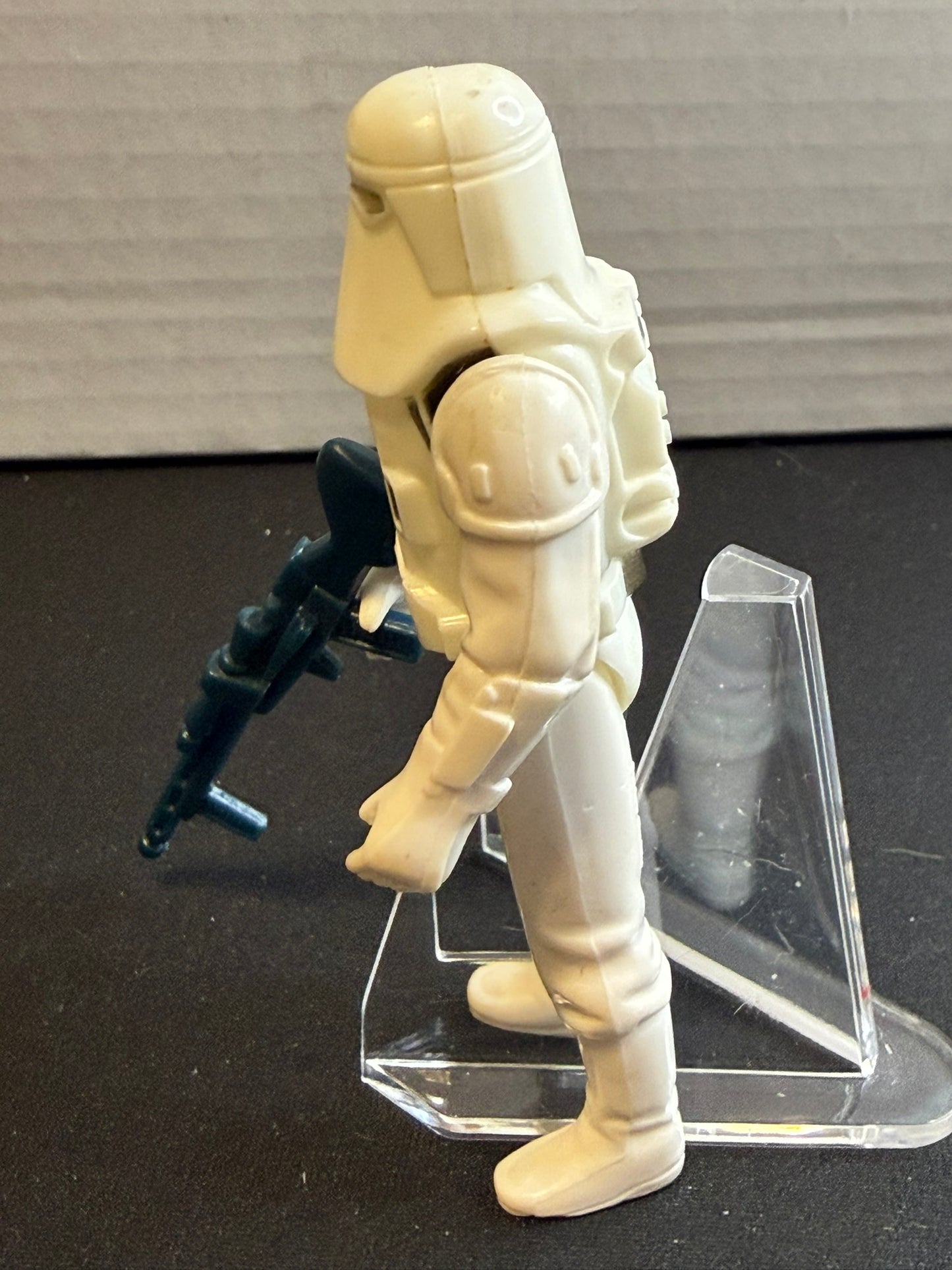 Vintage 1980 Kenner Star Wars Snowtrooper Complete w/ Blaster & Backpack – Missing Skirt – Excellent Condition - New England Consignment and Collectables
