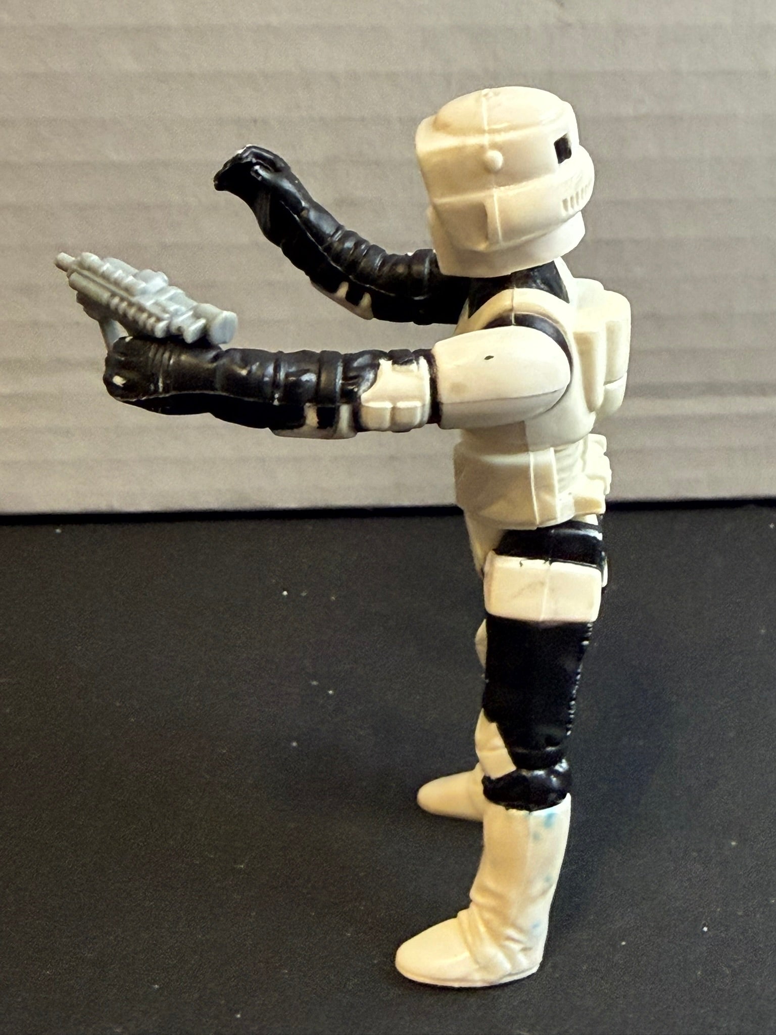 Vintage 1983 Kenner Star Wars Biker Scout Complete w/ Blaster & Backpack – Excellent Condition sports trading card product image
