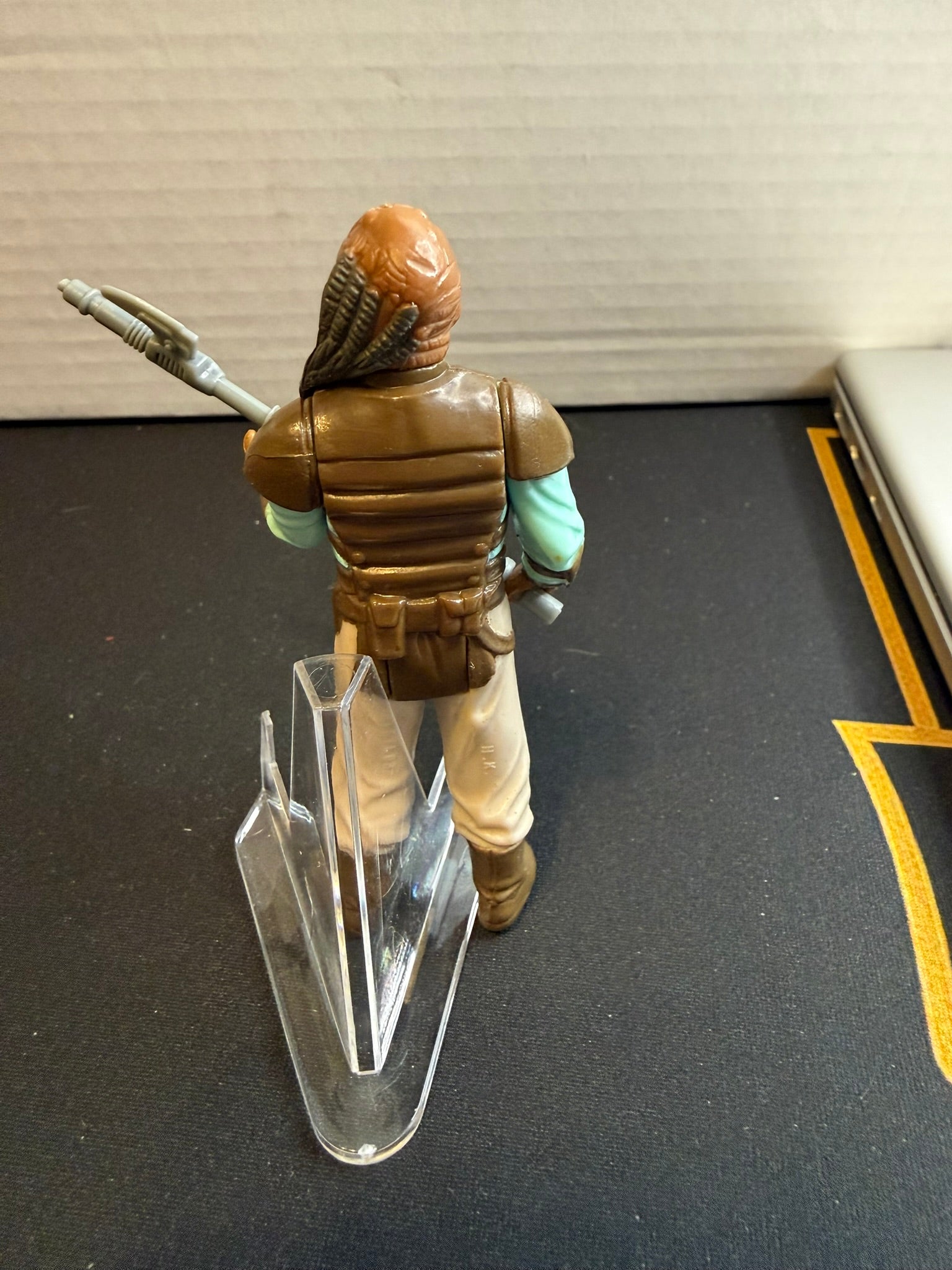 Vintage 1983 Kenner Star Wars Weequay Complete w/ Original Force Pike – Excellent Condition sports trading card product image