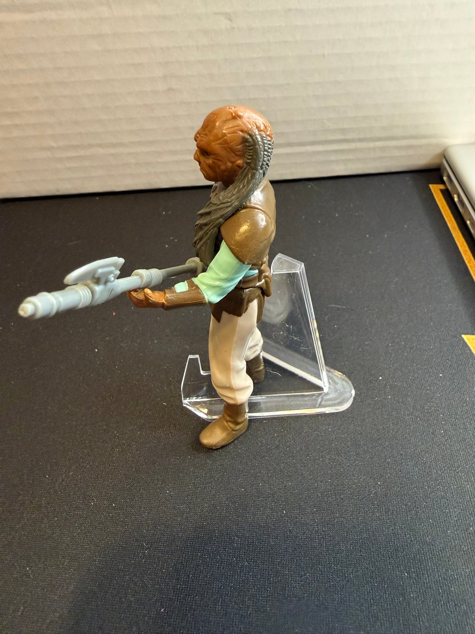 Vintage 1983 Kenner Star Wars Weequay Complete w/ Original Force Pike – Excellent Condition sports trading card product image